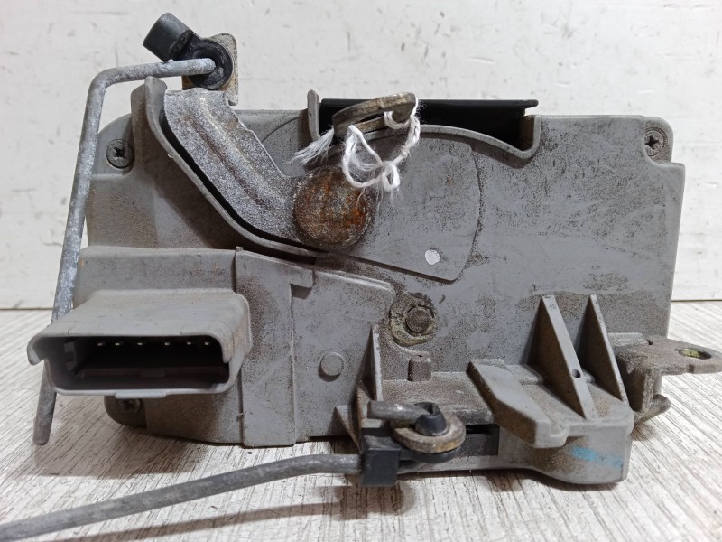 Recambio de cerradura puerta delantera izquierda para peugeot 206 cc (2d) 1.6 referencia OEM IAM   