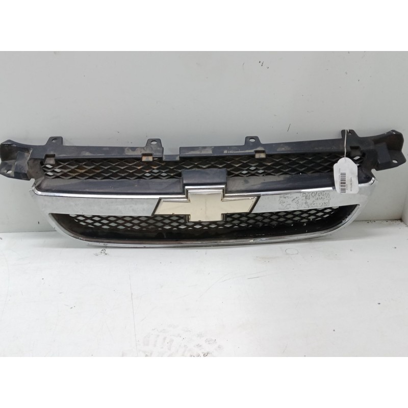 Recambio de rejillas capo para chevrolet aveo / kalos sedán (t250, t255) 1.4 referencia OEM IAM   