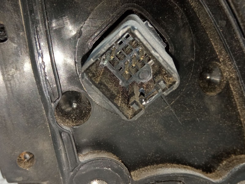 Recambio de retrovisor electrico izquierdo para hyundai accent iii sedán (mc) 1.4 gl referencia OEM IAM   