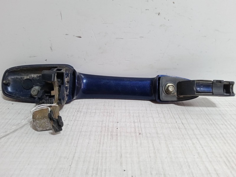 Recambio de maneta exterior puerta delantera derecha para mazda 2 (dy) 1.4 cd referencia OEM IAM   