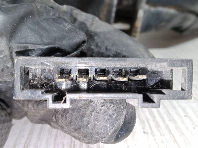 Recambio de retrovisor electrico derecho para volkswagen golf iii (1h1) 1.8 referencia OEM IAM   