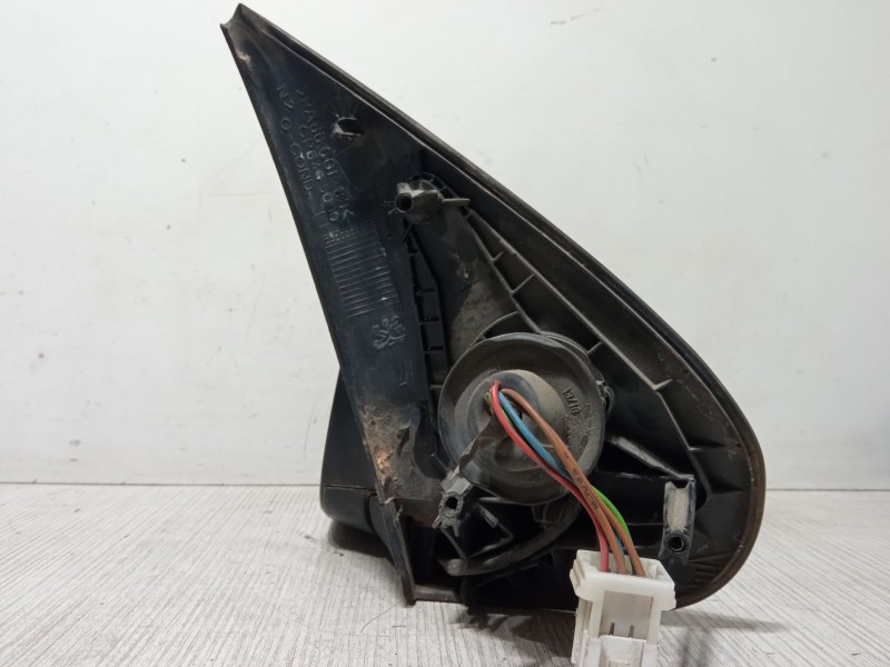 Recambio de retrovisor electrico izquierdo para peugeot 206 hatchback (2a/c) 1.4 i referencia OEM IAM   