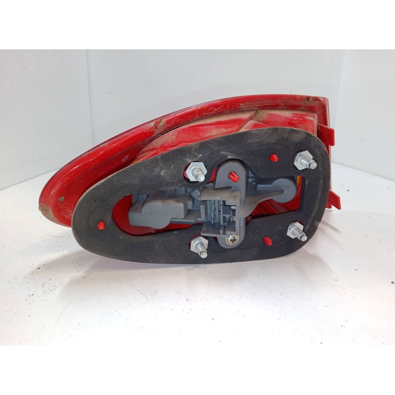 Recambio de piloto trasero derecho para alfa romeo 147 (937_) 1.6 16v t.spark eco (937.axa1a, 937.bxa1a) referencia OEM IAM   