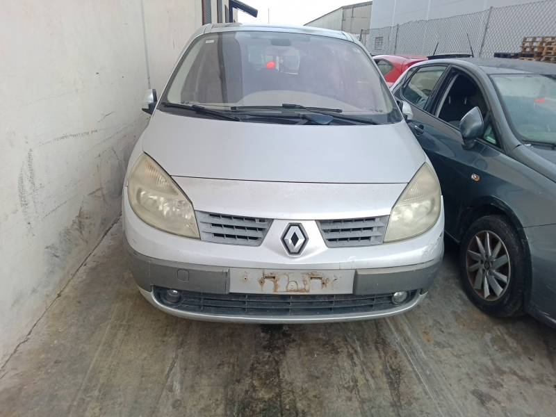 RENAULT GRAND SCÉNIC II (JM0/1_)