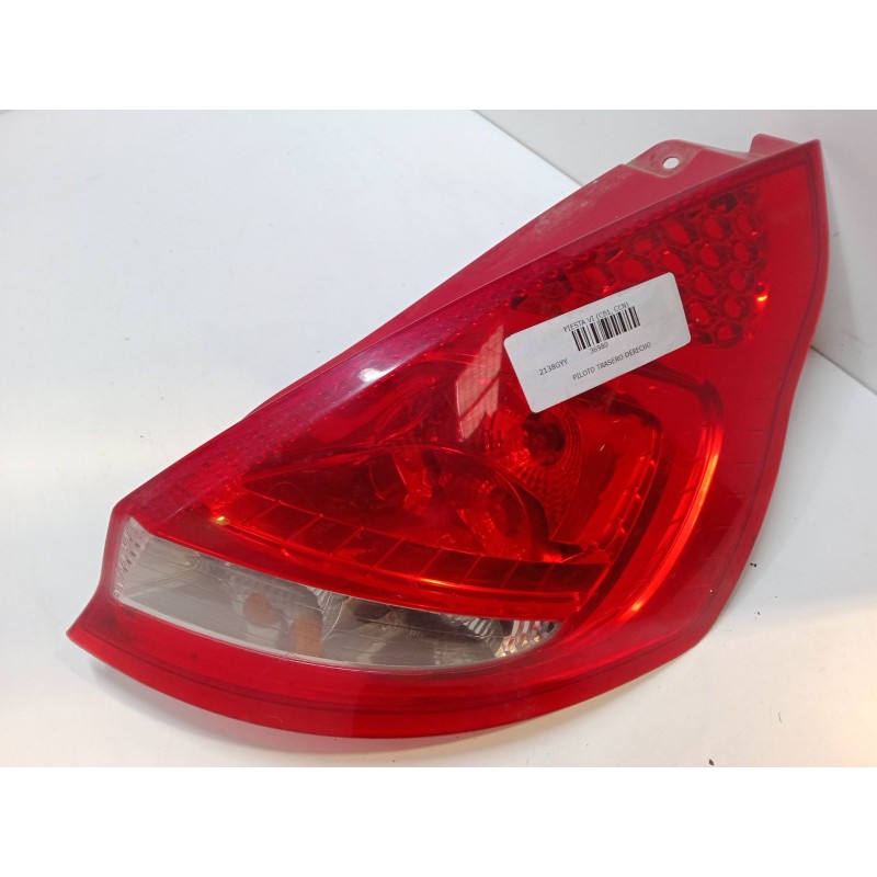 Recambio de piloto trasero derecho para ford fiesta vi (cb1, ccn) 1.6 tdci referencia OEM IAM 8A6113404AE  