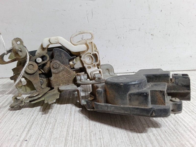 Recambio de cerradura puerta delantera izquierda para kia rio i hatchback (dc) 1.3 referencia OEM IAM   