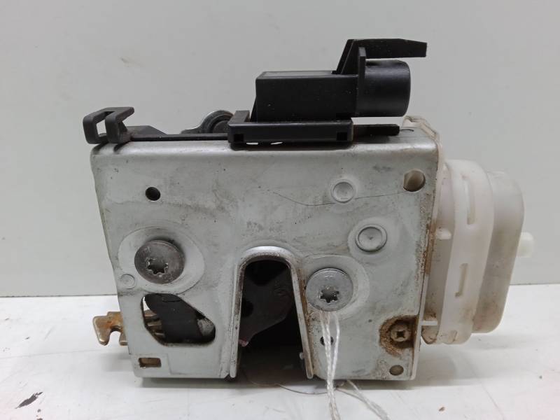 CERRADURA PUERTA DELANTERA IZQUIERDA 