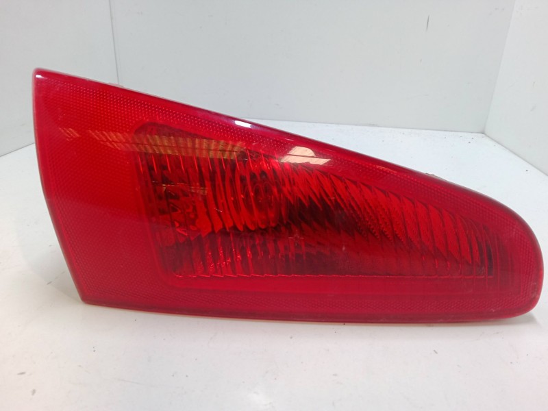 Recambio de piloto trasero porton izquierdo para alfa romeo 147 (937_) 1.6 16v t.spark eco (937.axa1a, 937.bxa1a) referencia OEM