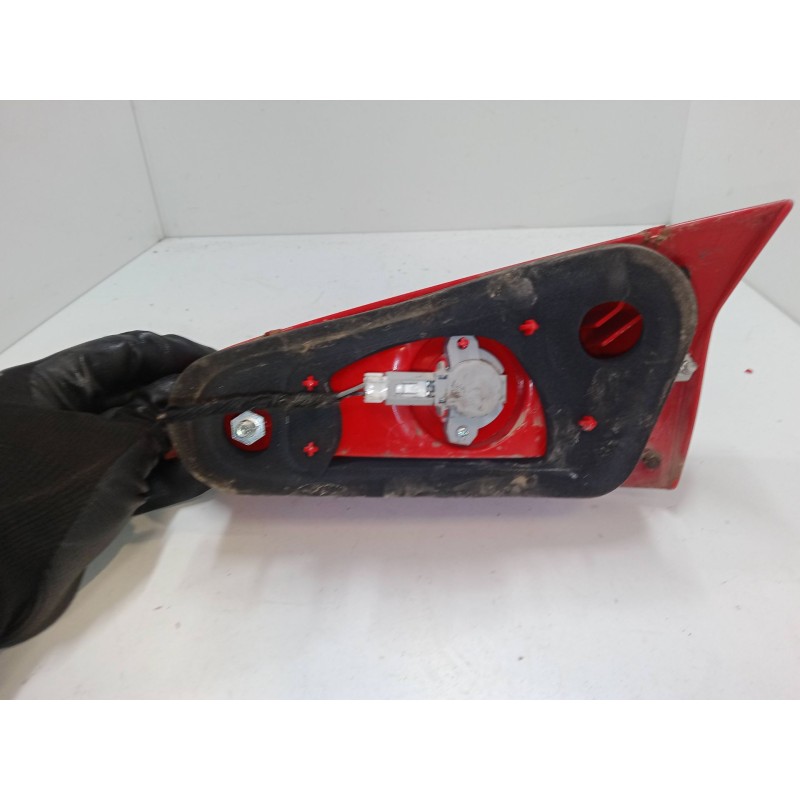 Recambio de piloto trasero porton izquierdo para alfa romeo 147 (937_) 1.6 16v t.spark eco (937.axa1a, 937.bxa1a) referencia OEM