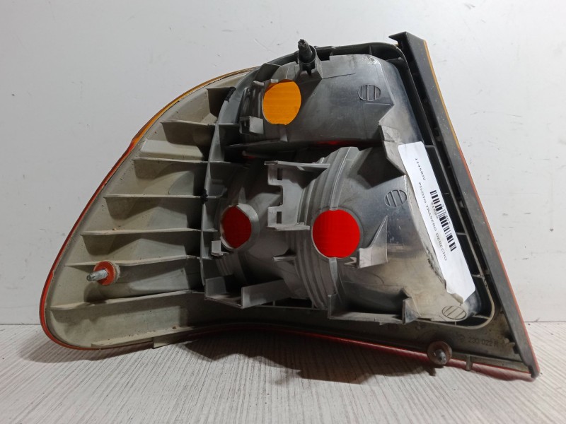 Recambio de piloto trasero derecho para bmw 3 (e46) 320 d referencia OEM IAM   