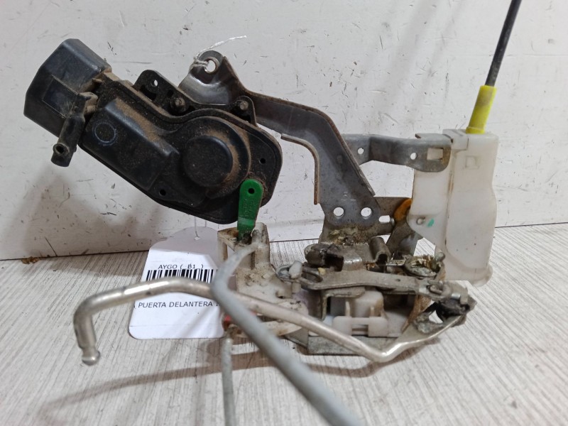 Recambio de cerradura puerta delantera izquierda para toyota aygo (_b1_) 1.0 (kgb10_) referencia OEM IAM   