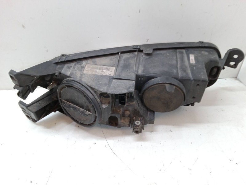 Recambio de faro izquierdo para citroën c4 grand picasso ii (da_, de_) 2.0 bluehdi 150 referencia OEM IAM   
