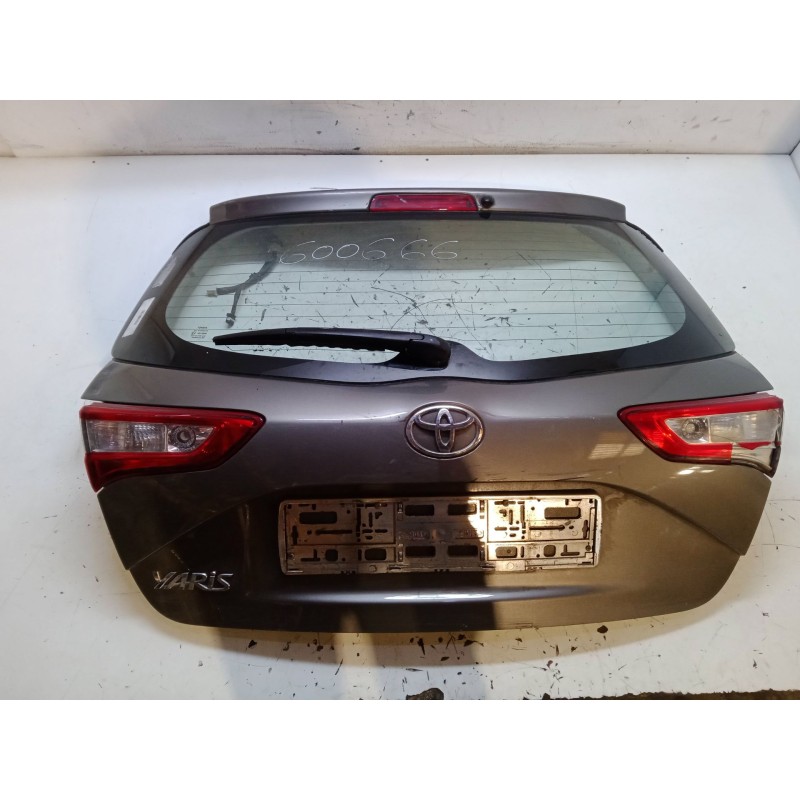 Recambio de porton trasero para toyota yaris (_p13_) 1.0 (ksp130_) referencia OEM IAM   