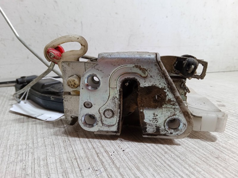 Recambio de cerradura puerta delantera izquierda para toyota aygo (_b1_) 1.0 (kgb10_) referencia OEM IAM   