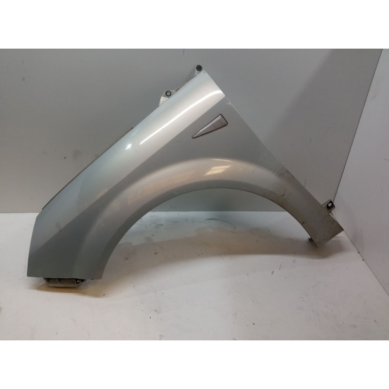 Recambio de aleta delantera izquierda para renault scénic ii (jm0/1_) 1.9 dci (jm0g, jm12, jm1g, jm2c) referencia OEM IAM   