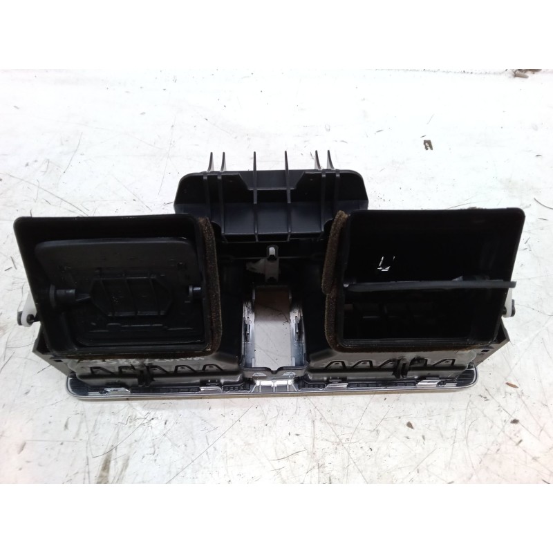 Recambio de aireador central para land rover range rover i 4.3 vogue lse 4x4 referencia OEM IAM JBD000022PUY  