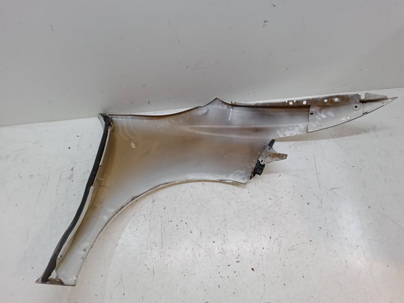 Recambio de aleta delantera izquierda para citroën c4 grand picasso ii (da_, de_) 2.0 bluehdi 150 referencia OEM IAM   