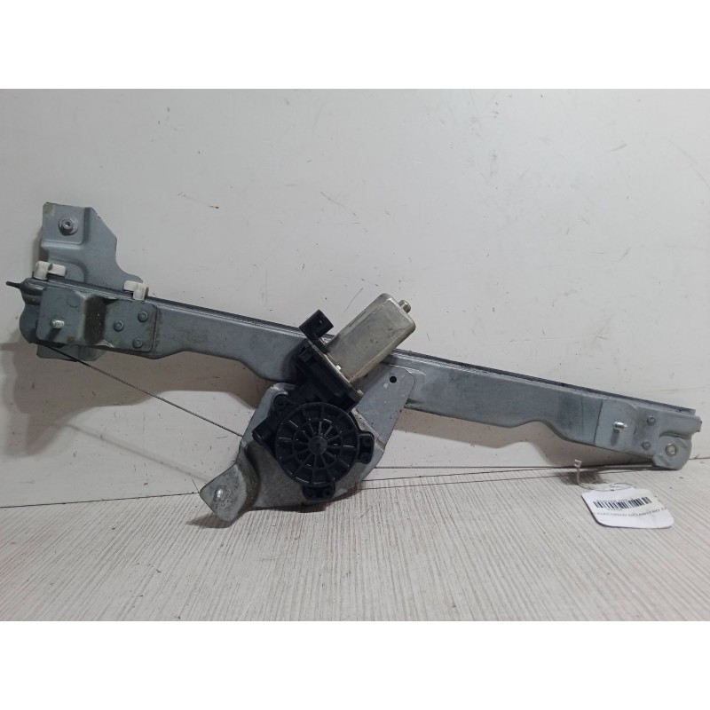 Recambio de elevalunas electrico delantero izquierdo para dacia duster (hs_) 1.5 dci referencia OEM IAM   