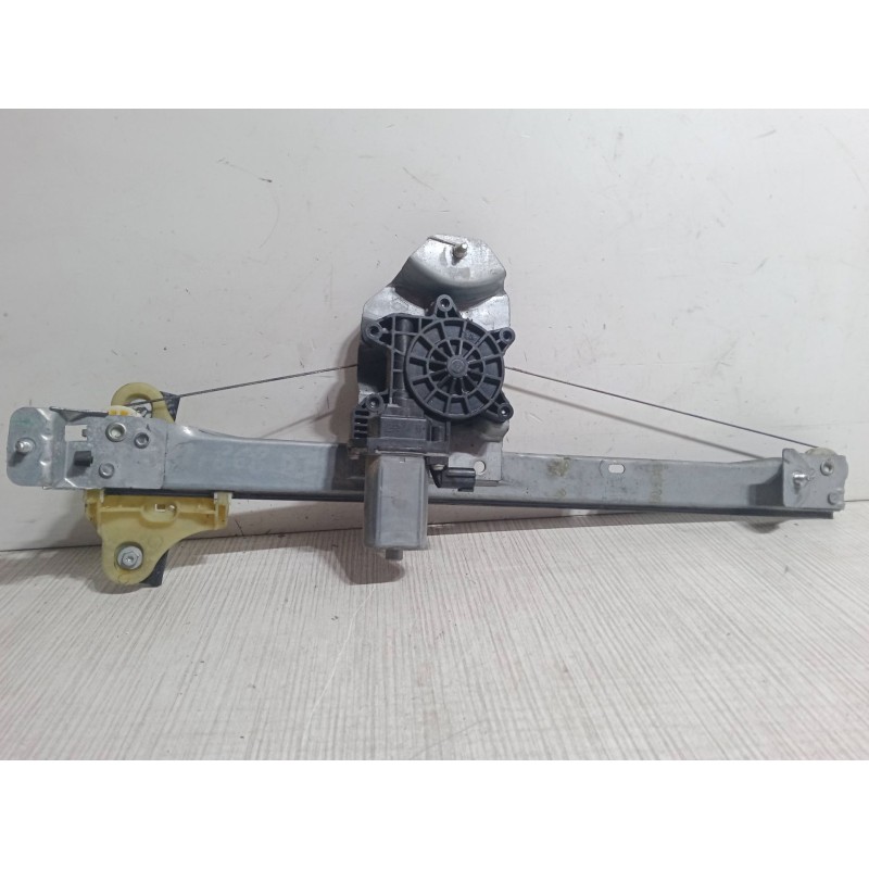Recambio de elevalunas electrico delantero izquierdo para renault clio iv (bh_) 1.5 dci 75 referencia OEM IAM 128001472B  903031