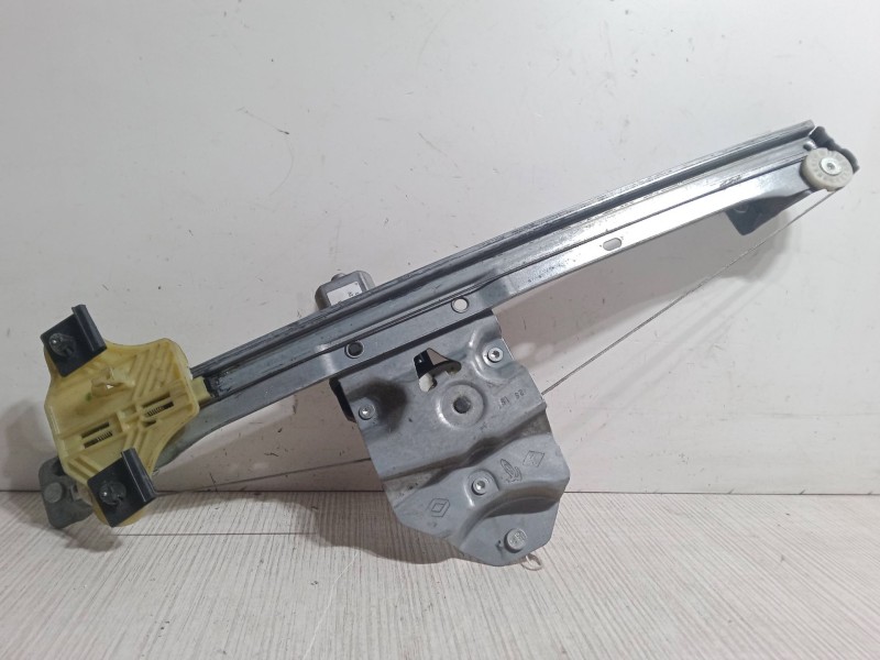 Recambio de elevalunas electrico delantero izquierdo para renault clio iv (bh_) 1.5 dci 75 referencia OEM IAM 128001472B  903031
