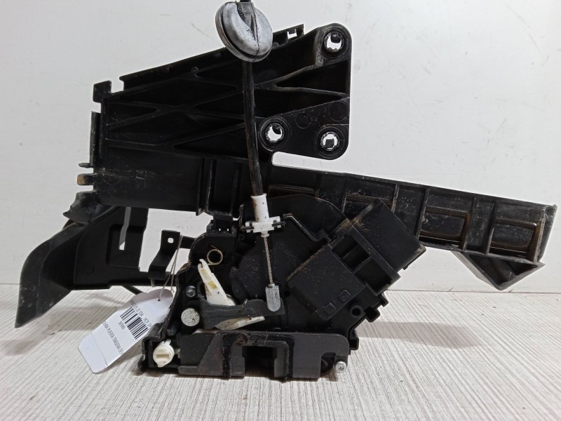 Recambio de cerradura puerta trasera derecha para ford focus ii (da_, hcp, dp) 1.6 tdci referencia OEM IAM   