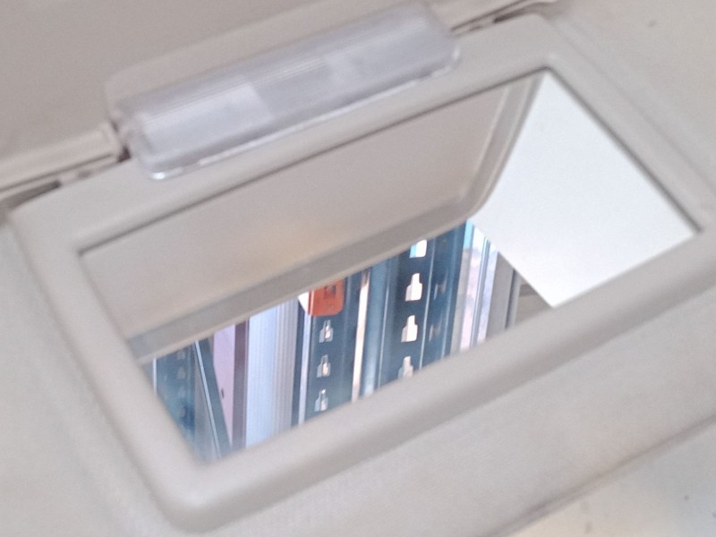 Recambio de parasol izquierdo para jeep grand cherokee iii (wh, wk) 3.0 crd referencia OEM IAM   