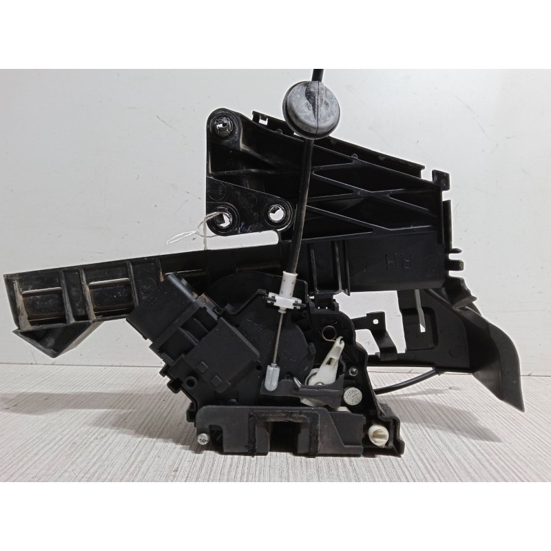 Recambio de cerradura puerta trasera izquierda para ford focus ii (da_, hcp, dp) 1.6 tdci referencia OEM IAM   
