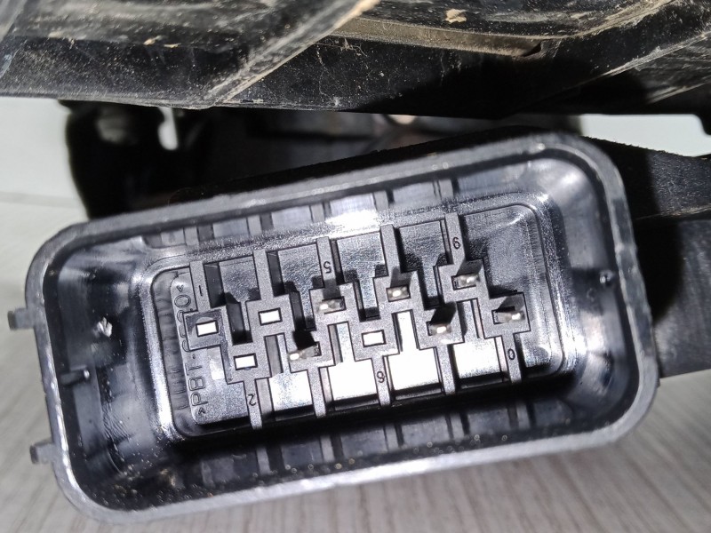 Recambio de cerradura puerta trasera izquierda para ford focus ii (da_, hcp, dp) 1.6 tdci referencia OEM IAM   