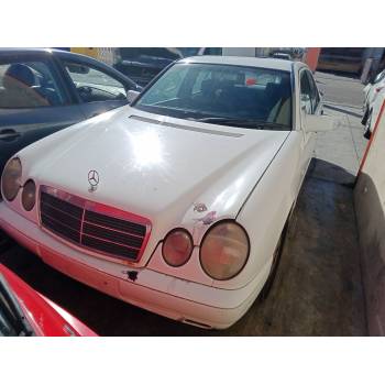 MERCEDES-BENZ CLASE E (W210)