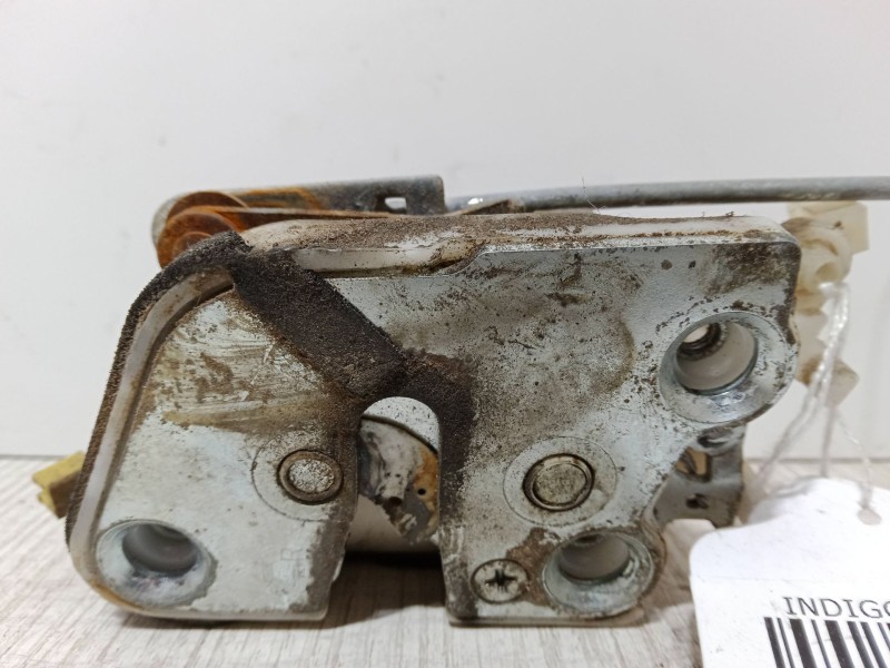 Recambio de cerradura puerta delantera derecha para tata indigo (4_v2) 1.4 referencia OEM IAM   