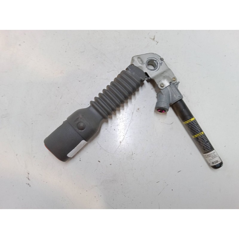 Recambio de anclaje cinturon delantero derecho para jeep grand cherokee iii (wh, wk) 3.0 crd referencia OEM IAM   