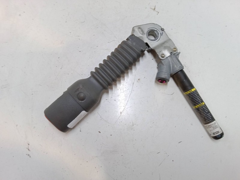 Recambio de anclaje cinturon delantero derecho para jeep grand cherokee iii (wh, wk) 3.0 crd referencia OEM IAM   