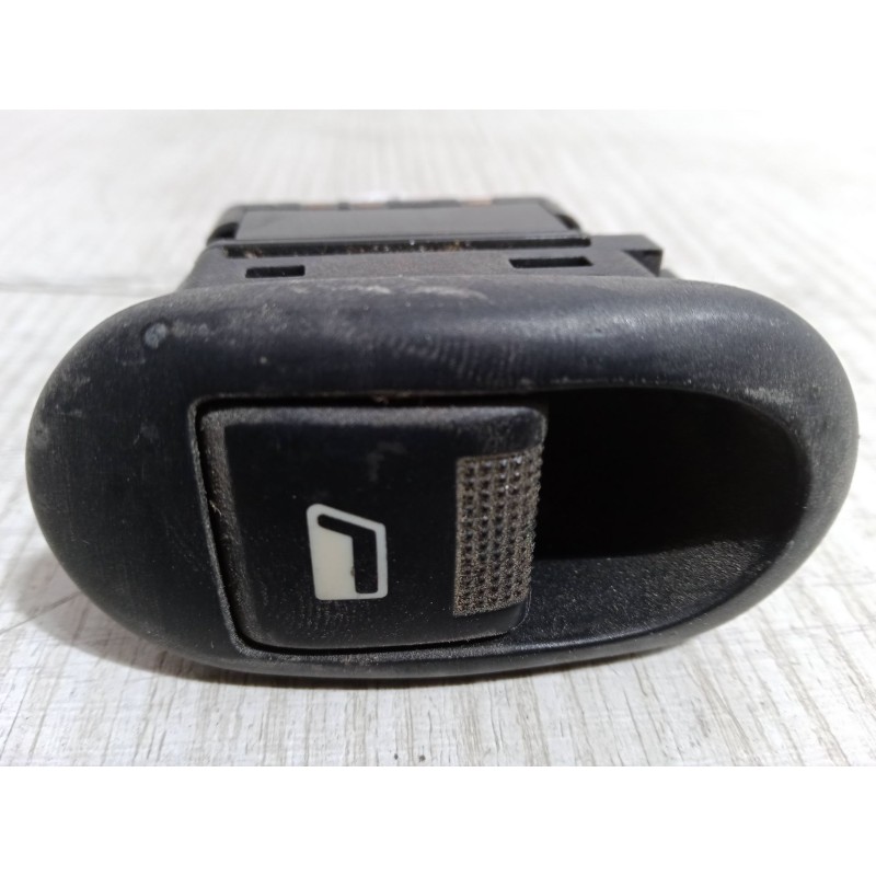 Recambio de mando elevalunas delantero derecho para citroën c3 i (fc_, fn_) 1.6 16v referencia OEM IAM 96605364XT  