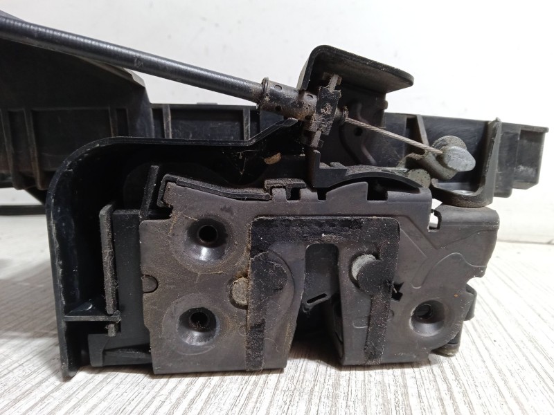 Recambio de cerradura puerta delantera derecha para ford focus ii (da_, hcp, dp) 1.6 tdci referencia OEM IAM   