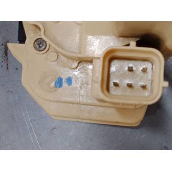 CERRADURA PUERTA DELANTERA IZQUIERDA 