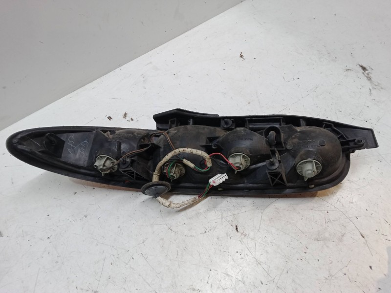 Recambio de piloto trasero derecho para mazda mx-3 (ec) 1.6 i referencia OEM IAM   