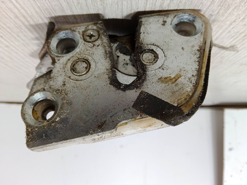 Recambio de cerradura puerta trasera derecha para tata indigo (4_v2) 1.4 referencia OEM IAM   