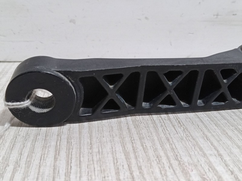 Recambio de brazo limpia delantero izquierdo para seat ibiza ii (6k1) 1.9 tdi referencia OEM IAM   