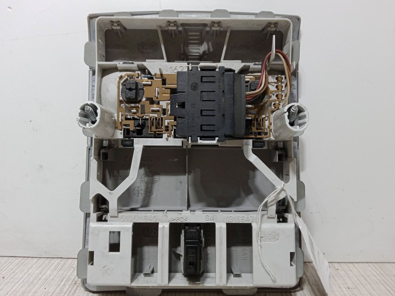 Recambio de luz interior delantera para opel zafira b furgoneta/monovolumen (a05) 1.9 cdti van (m75) referencia OEM IAM   