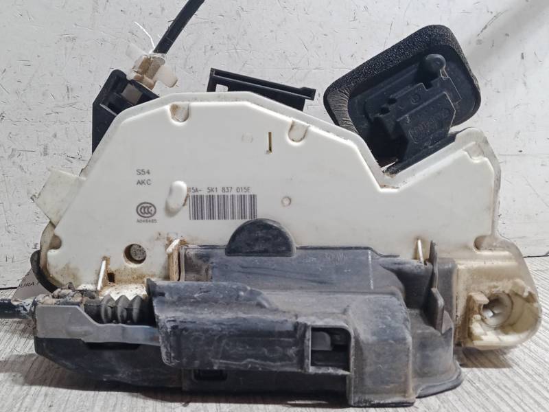 CERRADURA PUERTA DELANTERA IZQUIERDA 5K1837015E 