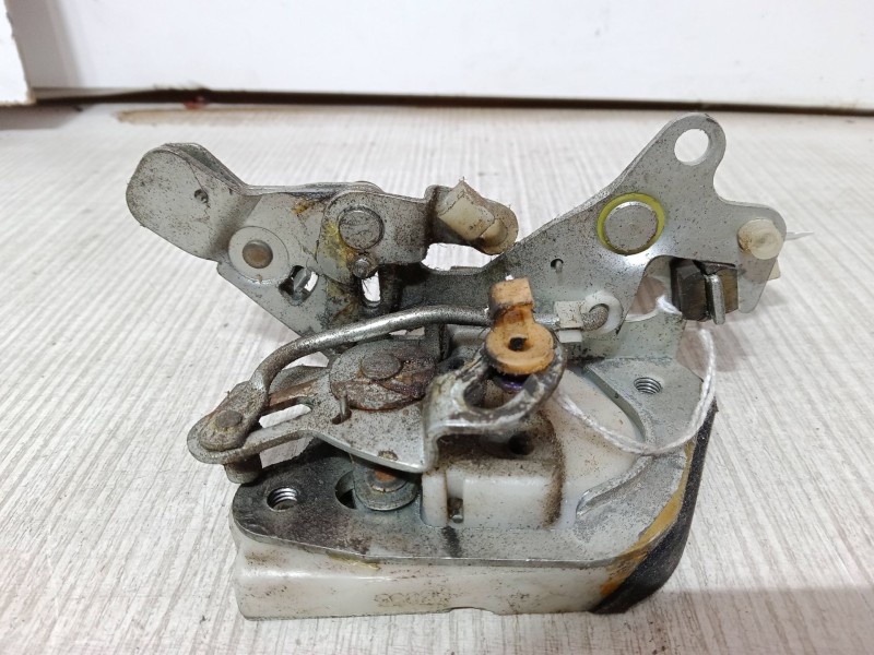 Recambio de cerradura puerta trasera izquierda para tata indigo (4_v2) 1.4 referencia OEM IAM   