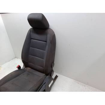 ASIENTO DELANTERO IZQUIERDO 