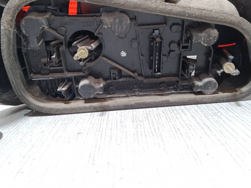 Recambio de piloto trasero izquierdo para peugeot 306 hatchback (7a, 7c, n3, n5) 2.0 hdi 90 referencia OEM IAM   