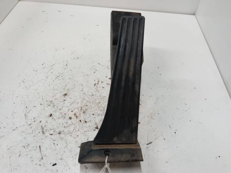 PEDAL ACELERADOR 
