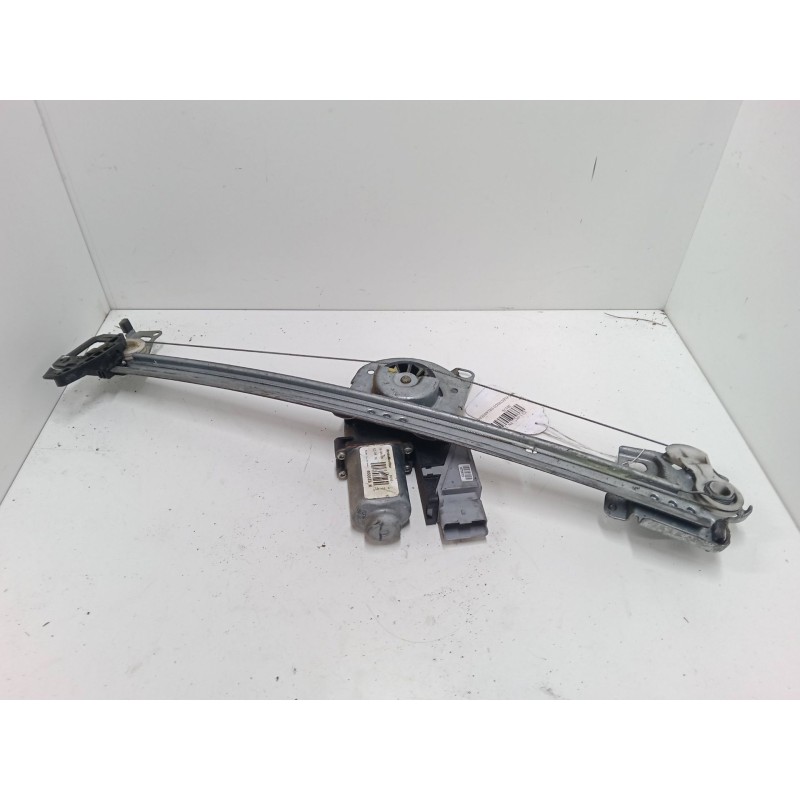 Recambio de elevalunas electrico delantero derecho para citroën c3 i (fc_, fn_) 1.4 hdi referencia OEM IAM 400618H  