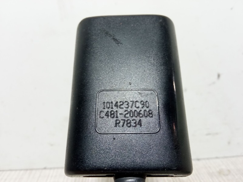 Recambio de anclaje cinturon delantero derecho para lancia ypsilon (843_) 1.3 d multijet (843.axf11, 843.axf1a, 843.axm11,... re