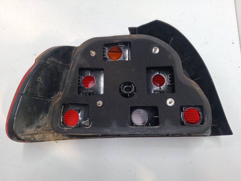 Recambio de piloto trasero derecho para bmw 5 (e39) 523 i referencia OEM IAM   