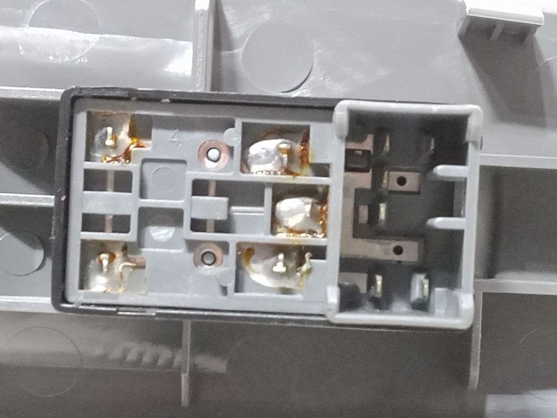 Recambio de mando elevalunas delantero derecho para chevrolet lacetti (j200) 1.4 16v referencia OEM IAM 621W047902  