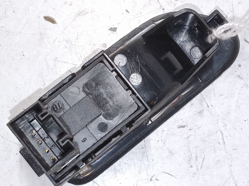 Recambio de mando elevalunas trasero izquierdo para volkswagen golf vi (5k1) 1.6 tdi referencia OEM IAM   