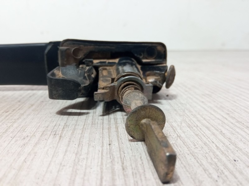 Recambio de maneta exterior puerta delantera derecha para volkswagen golf iii van (1h1) 1.8 referencia OEM IAM 1187500410  